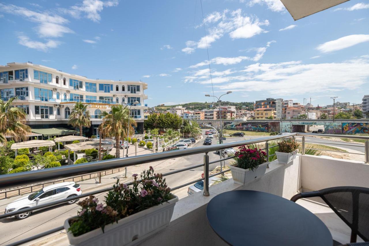 Compas Boutique Hotel Golem  Exterior foto